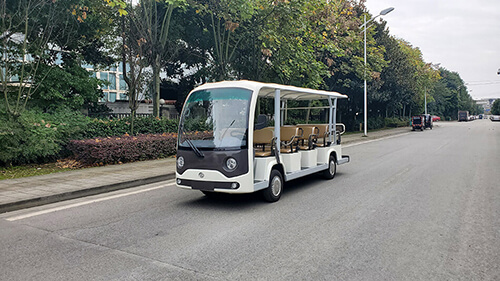 电动旅游观光车洱海